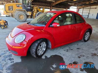 2010 VOLKSWAGEN NEW BEETLE 3VWRG3AG6AM023388 - główne zdjęcie licytacji z USA - miniatura
