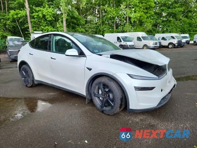 Czwarte zdjęcie samochodu z boku: 2026 TESLA MODEL Y VIN:7SAYGDEEXTA456605 - miniatura