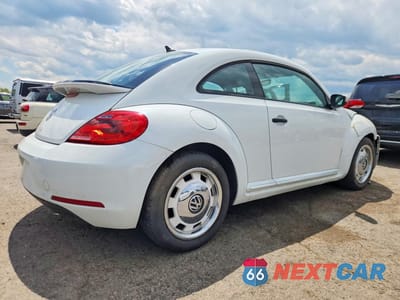 Trzecie zdjęcie samochodu z tyłu: 2015 VOLKSWAGEN BEETLE 1.8T VIN:3VWF17AT9FM655270 - miniatura