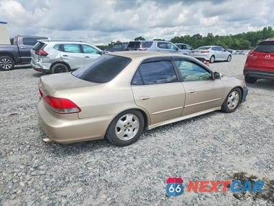 Trzecie zdjęcie samochodu z tyłu: 2001 HONDA ACCORD EX VIN:1HGCG16591A038938 - miniatura