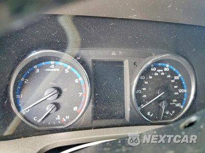Zdjęcie 9 z 12 samochodu: 2018 TOYOTA RAV4 LIMITED VIN:2T3YFREV4JW442111 - miniatura