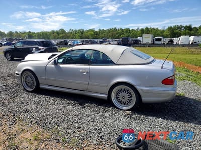 Drugie zdjęcie samochodu z przodu: 2003 MERCEDES-BENZ CLK 430 VIN:WDBLK70G33T133284 - miniatura