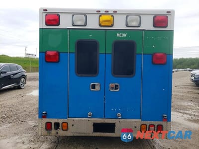 Zdjęcie 6 z 13 samochodu: 2019 FORD ECONOLINE - AMBULANCE VIN:1FDWE3FS2KDC04070 - miniatura