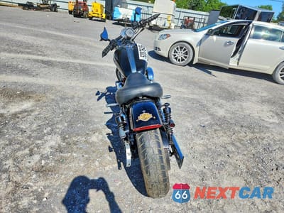 Czwarte zdjęcie samochodu z boku: 2005 HARLEY-DAVIDSON XL1200 C VIN:1HD1CGP155K442477 - miniatura