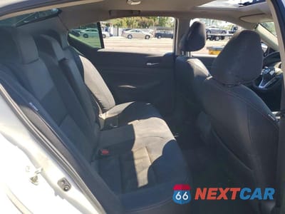 Zdjęcie 10 z 12 samochodu: 2020 NISSAN ALTIMA SR VIN:1N4AL4CV0LC151276 - miniatura