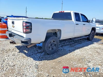 Trzecie zdjęcie samochodu z tyłu: 2016 CHEVROLET SILVERADO K2500 HEAVY DUTY VIN:1GC2KUEG3GZ114371 - miniatura