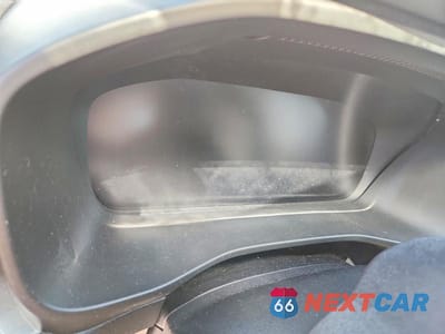 Zdjęcie 9 z 13 samochodu: 2019 VOLVO XC40 T5 MOMENTUM VIN:YV4162XZ8K2014946 - miniatura