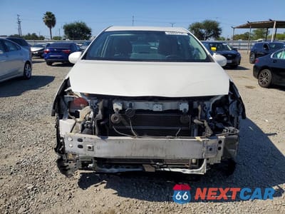Piąte zdjęcie samochodu w środku: 2015 TOYOTA PRIUS V TWO VIN:JTDZN3EU4FJ039117 - miniatura