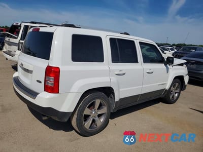 Trzecie zdjęcie samochodu z tyłu: 2017 JEEP PATRIOT LATITUDE VIN:1C4NJPFA6HD132860 - miniatura
