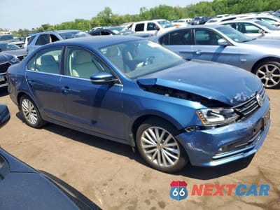Czwarte zdjęcie samochodu z boku: 2016 VOLKSWAGEN JETTA SEL VIN:3VWL17AJ6GM390343 - miniatura