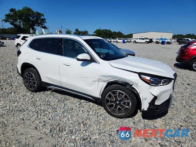 Czwarte zdjęcie samochodu z boku: 2025 BMW X1 XDRIVE28I VIN:WBX73EF09S5309257 - miniatura