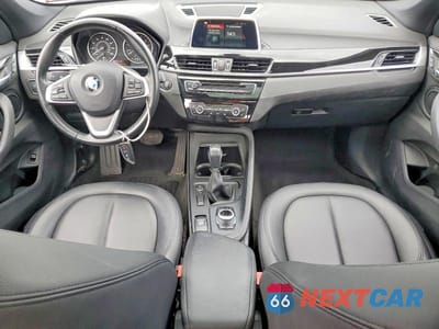 Zdjęcie 8 z 14 samochodu: 2018 BMW X1 XDRIVE28I VIN:WBXHT3C36J5F93195 - miniatura