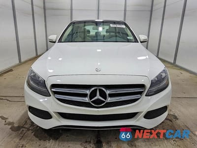 Piąte zdjęcie samochodu w środku: 2016 MERCEDES-BENZ C 300 VIN:55SWF4JBXGU173017 - miniatura