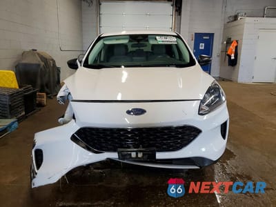 Piąte zdjęcie samochodu w środku: 2022 FORD ESCAPE SE VIN:1FMCU9G64NUB54352 - miniatura