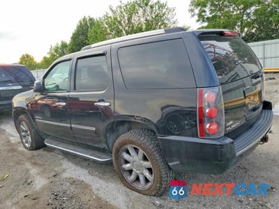 Drugie zdjęcie samochodu z przodu: 2012 GMC YUKON DENALI VIN:1GKS2EEF8CR294149 - miniatura