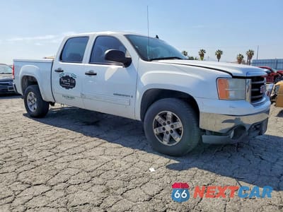 Czwarte zdjęcie samochodu z boku: 2007 GMC NEW SIERRA C1500 VIN:2GTEC13C071542352 - miniatura