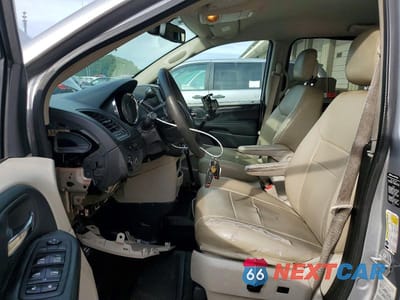 Zdjęcie 7 z 13 samochodu: 2019 DODGE GRAND CARAVAN SE VIN:2C7WDGBG4KR792053 - miniatura