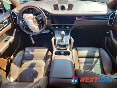 Zdjęcie 8 z 12 samochodu: 2019 PORSCHE CAYENNE TURBO VIN:WP1AF2AY8KDA80189 - miniatura