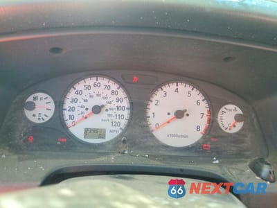 Zdjęcie 9 z 14 samochodu: 2001 NISSAN PATHFINDER SE VIN:JN8DR07X11W514226 - miniatura