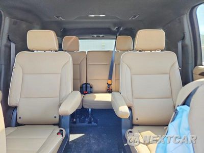 Zdjęcie 10 z 13 samochodu: 2024 CHEVROLET SUBURBAN K1500 PREMIER VIN:1GNSKFKD2RR354799 - miniatura