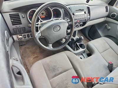 Zdjęcie 8 z 12 samochodu: 2009 TOYOTA TACOMA VIN:5TENX22NX9Z628361 - miniatura