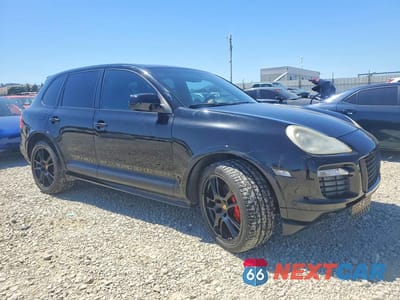 Czwarte zdjęcie samochodu z boku: 2009 PORSCHE CAYENNE GTS VIN:WP1AD29P79LA62431 - miniatura