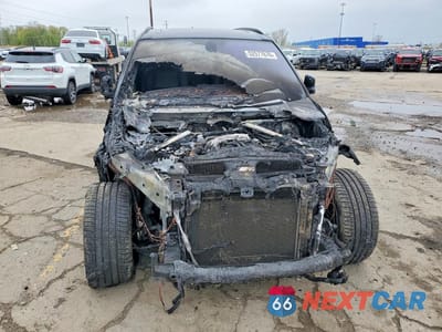 Piąte zdjęcie samochodu w środku: 2013 BMW X5 M VIN:5YMGY0C53DLL15966 - miniatura