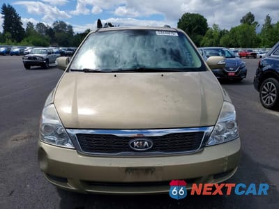 Piąte zdjęcie samochodu w środku: 2011 KIA SEDONA LX VIN:KNDMG4C77B6365756 - miniatura