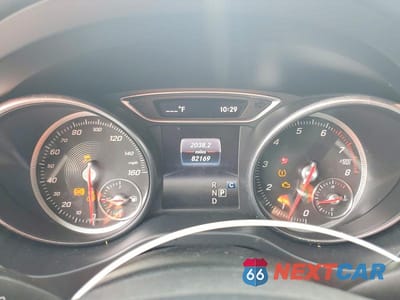 Zdjęcie 9 z 14 samochodu: 2019 MERCEDES-BENZ CLA 250 VIN:WDDSJ4EB6KN753731 - miniatura