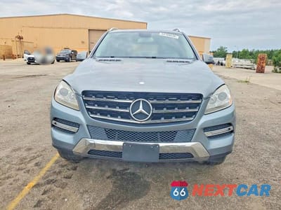 Piąte zdjęcie samochodu w środku: 2012 MERCEDES-BENZ ML 350 4MATIC VIN:4JGDA5HB0CA086048 - miniatura