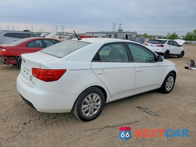 Trzecie zdjęcie samochodu z tyłu: 2013 KIA FORTE EX VIN:KNAFU4A26D5731219 - miniatura
