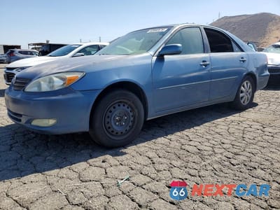 2004 TOYOTA CAMRY XLE V6 JTDBF32K140152981 - główne zdjęcie licytacji z USA - miniatura