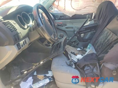 Zdjęcie 7 z 13 samochodu: 2015 TOYOTA TACOMA ACCESS CAB VIN:5TFTX4CN1FX052177 - miniatura
