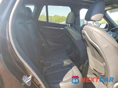Zdjęcie 11 z 13 samochodu: 2018 BMW X1 XDRIVE28I VIN:WBXHT3C31J5L33719 - miniatura