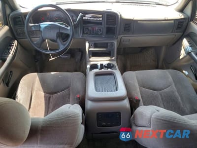 Zdjęcie 8 z 14 samochodu: 2003 CHEVROLET TAHOE C1500 VIN:1GNEC13ZX3J274129 - miniatura