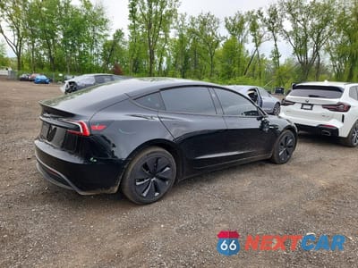 Trzecie zdjęcie samochodu z tyłu: 2026 TESLA MODEL 3 VIN:5YJ3E1EA4TF117091 - miniatura