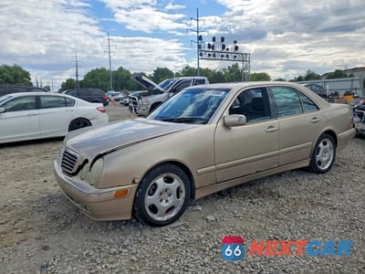 2002 MERCEDES-BENZ E 430 WDBJF83J72X068911 - główne zdjęcie licytacji z USA - miniatura