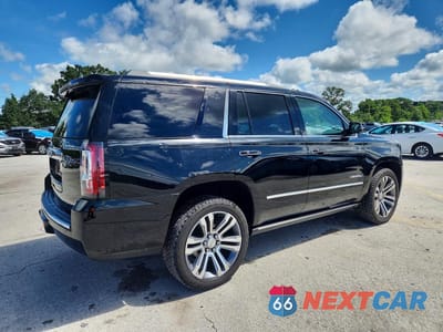 Trzecie zdjęcie samochodu z tyłu: 2017 GMC YUKON DENALI VIN:1GKS2CKJ8HR195366 - miniatura