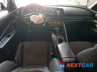 Zdjęcie 8 z 13 samochodu: 2021 HYUNDAI ELANTRA SE VIN:5NPLL4AG3MH042145 - miniatura