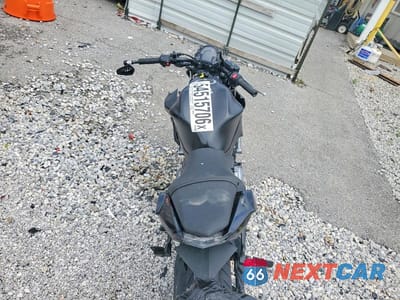 Zdjęcie 6 z 9 samochodu: 2017 KAWASAKI ER650 G VIN:JKAEREG12HDA00820 - miniatura