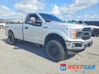 Czwarte zdjęcie samochodu z boku: 2019 FORD F150 VIN:1FTMF1E56KKC06635 - miniatura