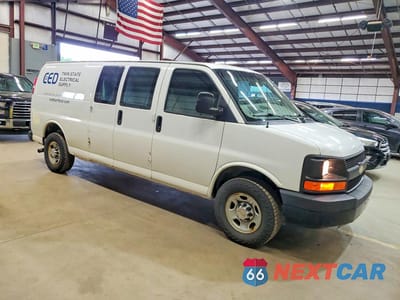 Czwarte zdjęcie samochodu z boku: 2012 CHEVROLET EXPRESS G2500 VIN:1GCWGGCA5C1168329 - miniatura