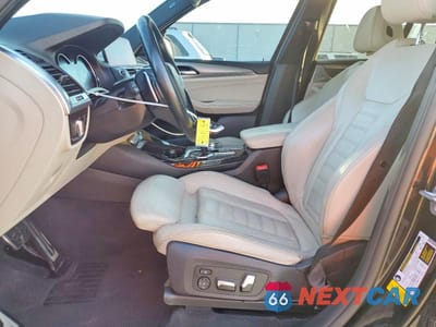 Zdjęcie 7 z 13 samochodu: 2019 BMW X3 SDRIVE30I VIN:5UXTR7C59KLR52191 - miniatura