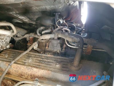 Zdjęcie 12 z 13 samochodu: 2003 ISUZU NPR BOX TRUCK VIN:4KLB4B1R53J800488 - miniatura