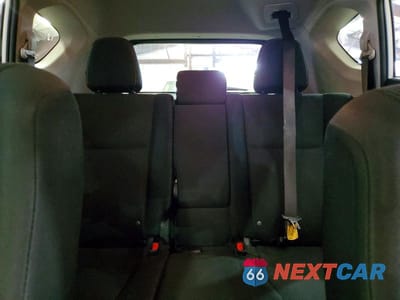Zdjęcie 10 z 13 samochodu: 2018 TOYOTA RAV4 LE VIN:JTMBFREV6JJ258177 - miniatura
