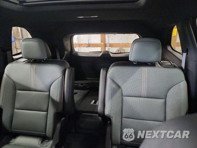 Zdjęcie 10 z 14 samochodu: 2025 GMC ACADIA AT4 VIN:1GKENPRS8SJ228723 - miniatura