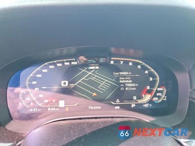 Zdjęcie 9 z 12 samochodu: 2021 BMW M5 VIN:WBS83CH00MCF82410 - miniatura
