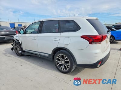Drugie zdjęcie samochodu z przodu: 2016 MITSUBISHI OUTLANDER SE VIN:JA4AD3A32GZ061840 - miniatura
