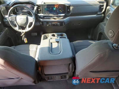 Zdjęcie 8 z 12 samochodu: 2025 CHEVROLET SILVERADO K1500 LT VIN:1GCUKDED3SZ118718 - miniatura