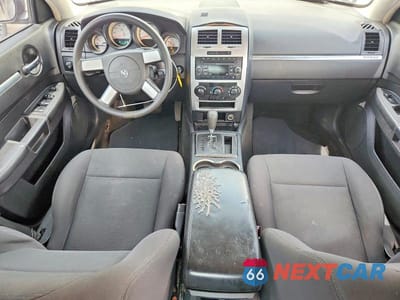 Zdjęcie 8 z 12 samochodu: 2010 DODGE CHARGER VIN:2B3CA3CV3AH122188 - miniatura
